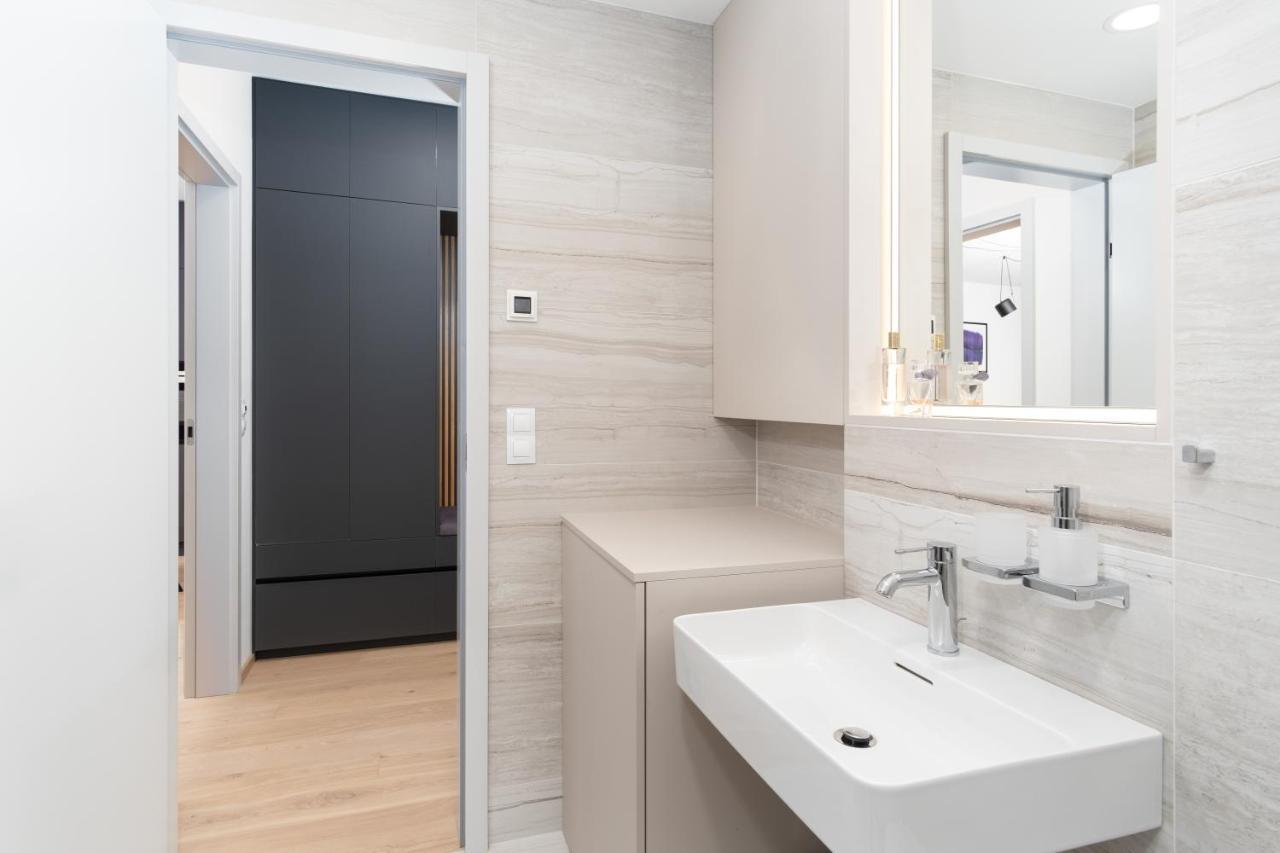 Prague Days - Premium Apartments - Balcony المظهر الخارجي الصورة