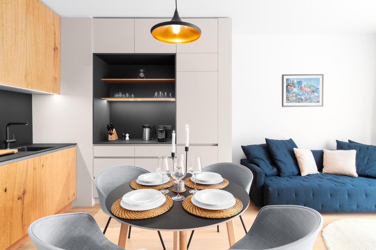Prague Days - Premium Apartments - Balcony المظهر الخارجي الصورة